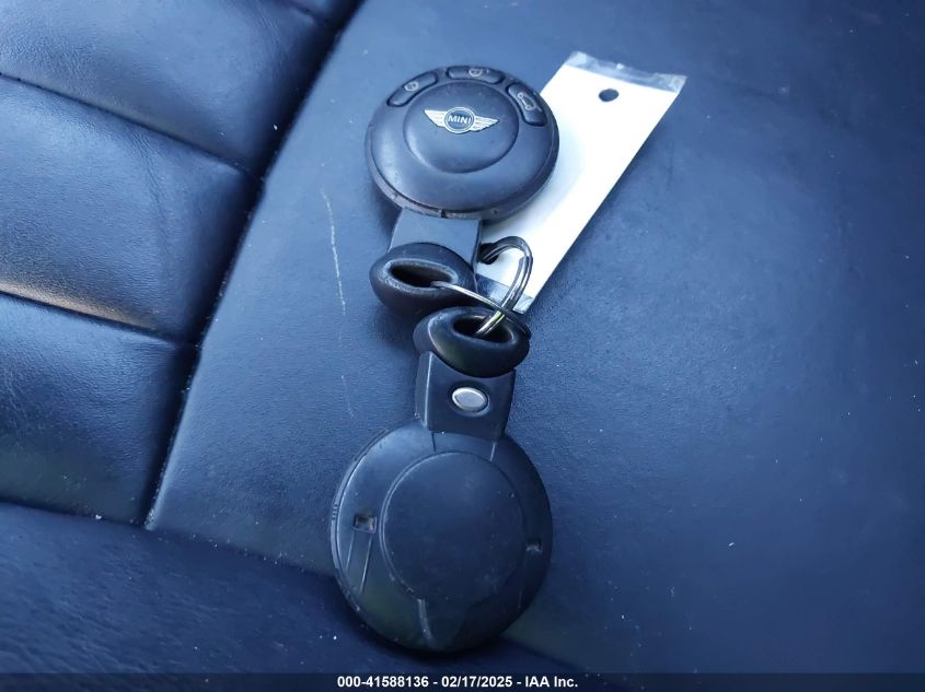 2007 Mini Cooper S VIN: WMWMF73597TV31946 Lot: 41588136