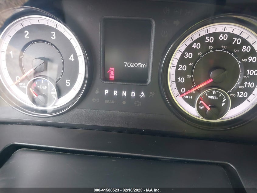 2019 RAM 1500 CLASSIC VIN: 1C6RR7KMXKS721009