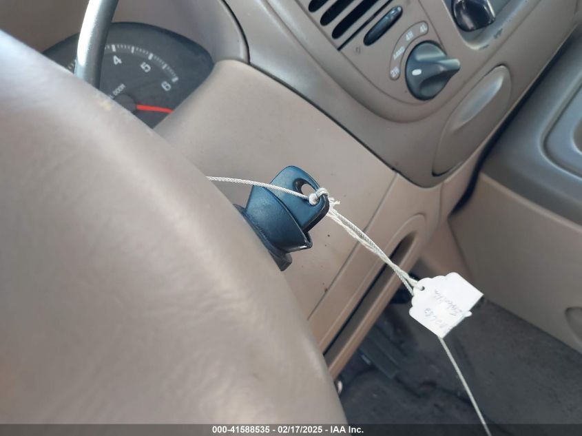 1998 Ford Expedition Eddie Bauer/Xlt VIN: 1FMPU18L9WLA33783 Lot: 41588535