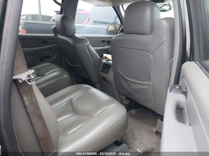 2005 Chevrolet Tahoe Lt VIN: 1GNEC13TX5R135215 Lot: 41588556