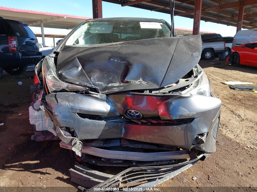 2018 TOYOTA PRIUS VIN: JTDKARFUXJ3062963