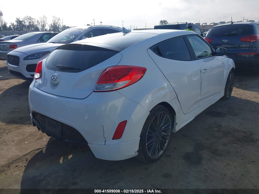 2013 HYUNDAI VELOSTER VIN: KMHTC6AD4DU153855