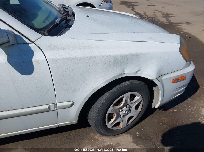 2005 Hyundai Accent Gls VIN: KMHCG45C65U652748 Lot: 41589026