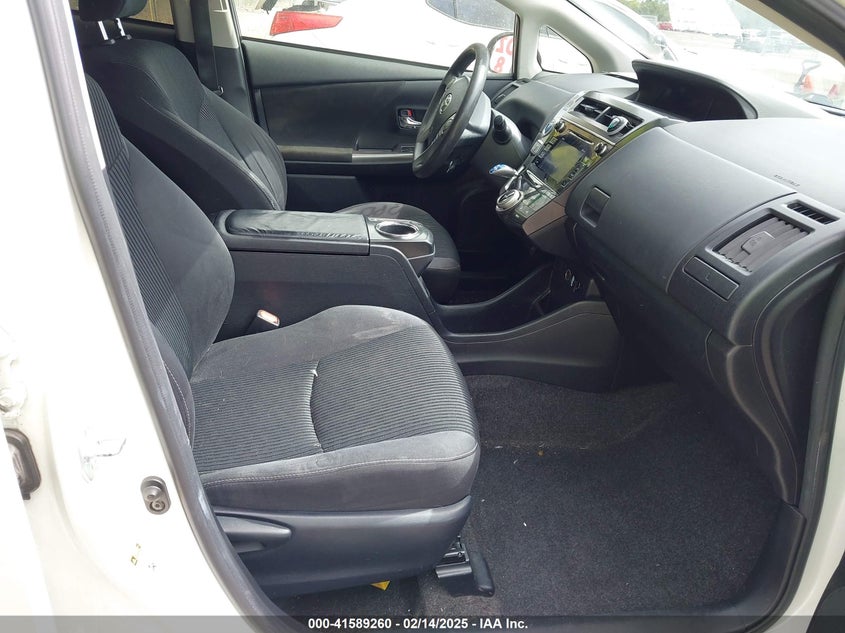 2015 TOYOTA PRIUS V VIN: JTDZN3EU2FJ031677
