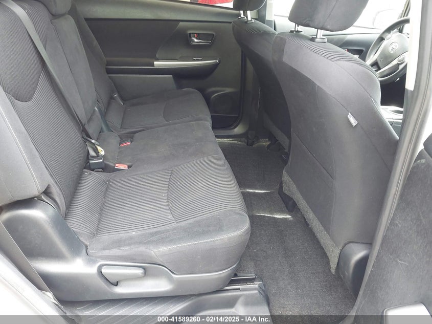 2015 TOYOTA PRIUS V VIN: JTDZN3EU2FJ031677