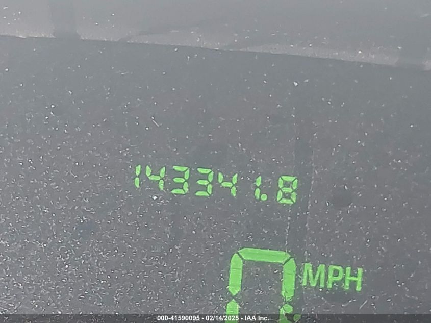 2005 Ford Crown Victoria VIN: 2FAHP74W55X166437 Lot: 41590095