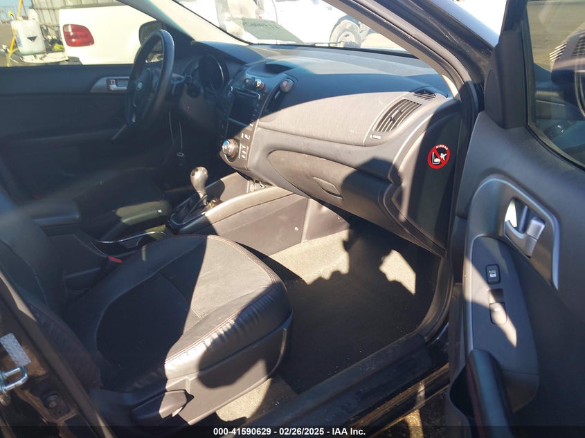 2012 KIA FORTE VIN: KNAFW4A3XC5563571