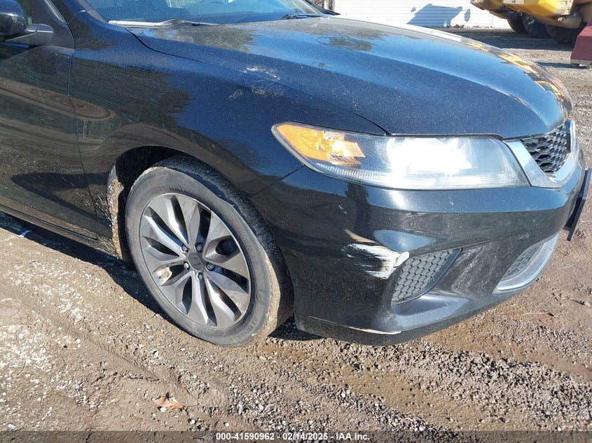 2015 HONDA ACCORD VIN: 1HGCT1A38FA012131