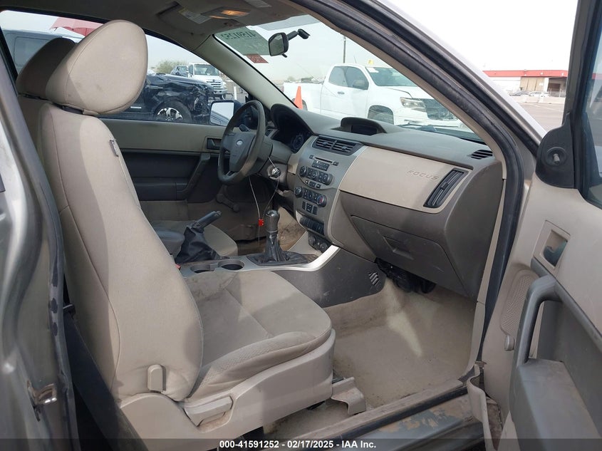 2008 FORD FOCUS VIN: 1FAHP32N88W296229