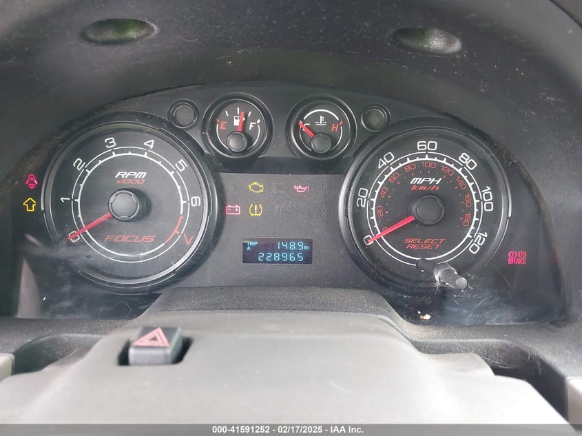 2008 FORD FOCUS VIN: 1FAHP32N88W296229