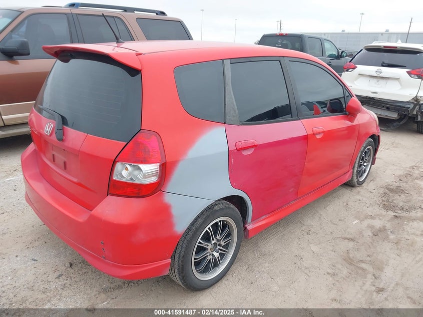 2007 HONDA FIT VIN: JHMGD38647S064889