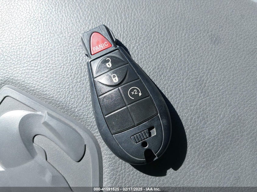 2017 Ram 3500 Lone Star 4X4 6'4 Box VIN: 3C63RRLL0HG762921 Lot: 41591525