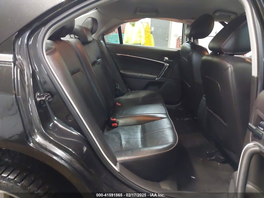 2011 LINCOLN MKZ VIN: 3LNHL2GC1BR759437