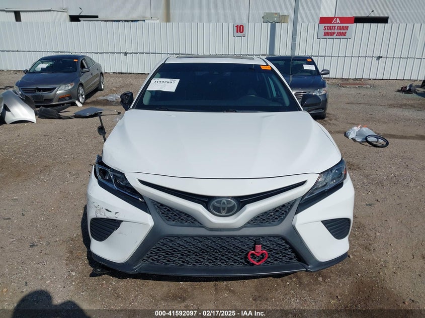 2019 TOYOTA CAMRY SE - 4T1B11HK1KU164222