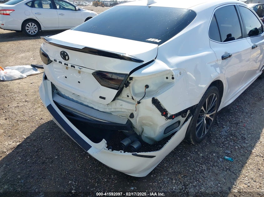 2019 TOYOTA CAMRY SE - 4T1B11HK1KU164222