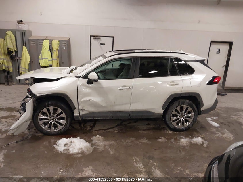 2021 TOYOTA RAV4 XLE PREMIUM - 2T3A1RFV8MW223607