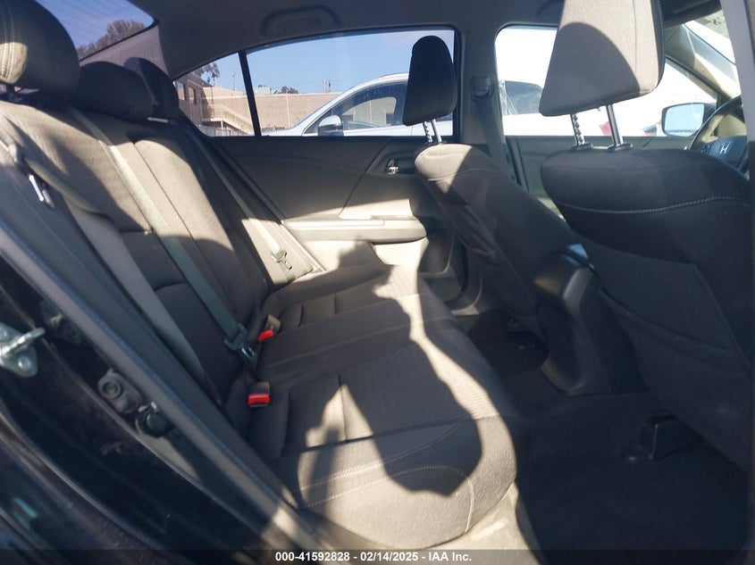 2015 HONDA ACCORD VIN: 1HGCR2F50FA196382