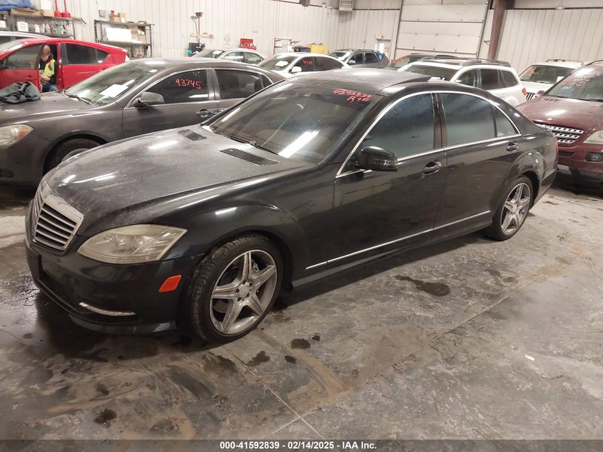2011 MERCEDES-BENZ S 550 VIN: WDDNG8GB4BA400153