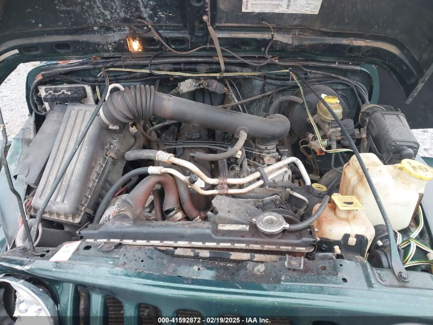 2000 Jeep Wrangler Sahara VIN: 1J4FA59SXYP701098 Lot: 41592872