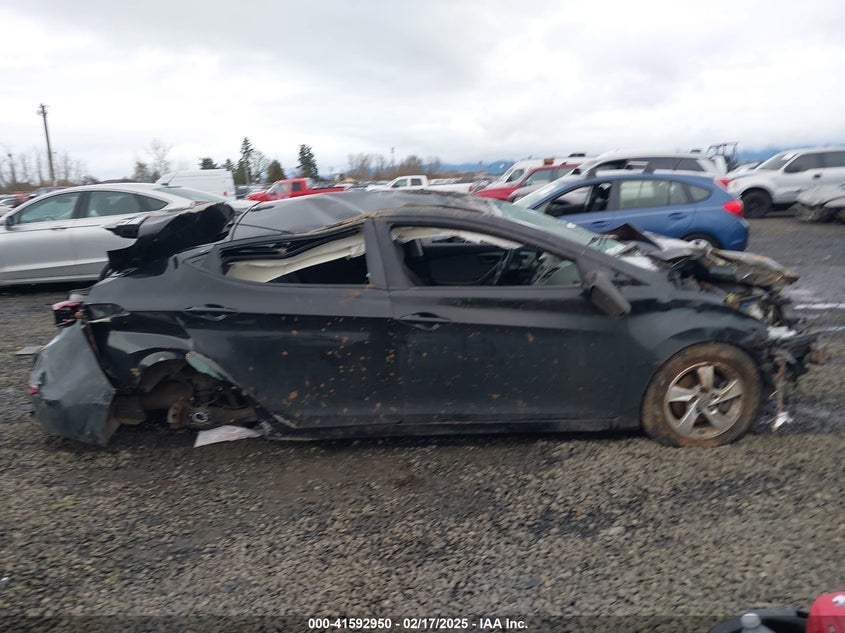 2014 HYUNDAI ELANTRA SE - 5NPDH4AE8EH535695