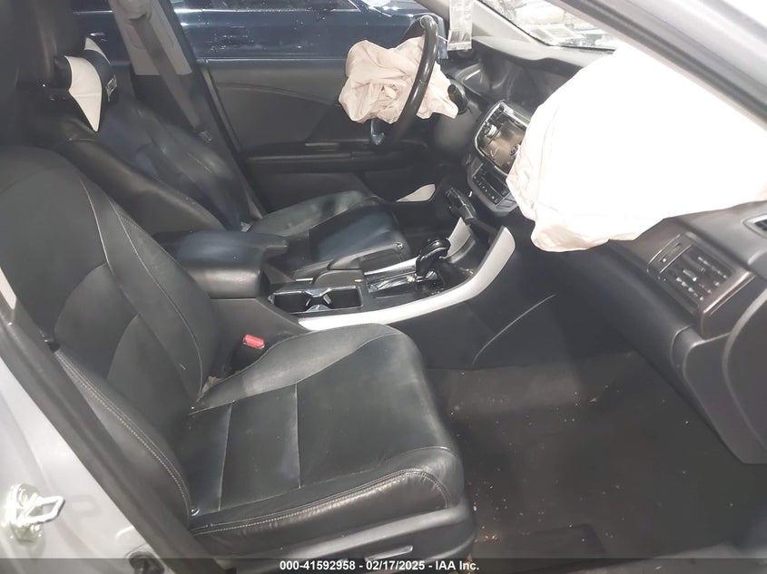 2013 HONDA ACCORD VIN: 1HGCR2F86DA263266