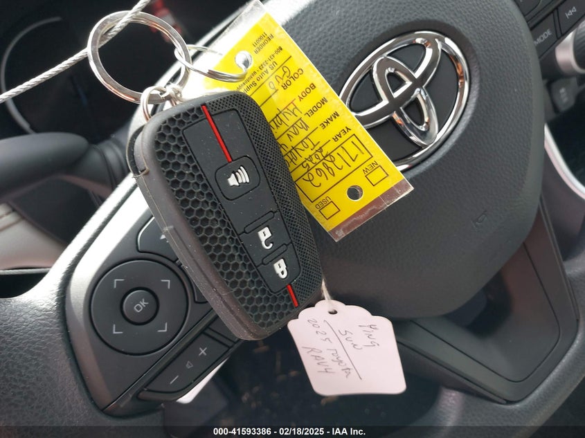 2025 TOYOTA RAV4 HYBRID XLE VIN: JTMRWRFV3SJ063247