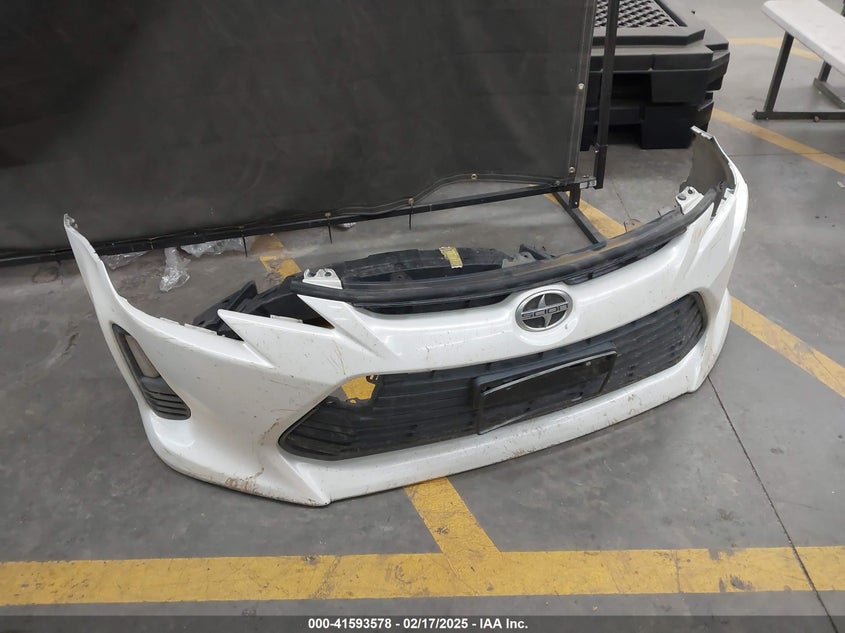 2015 SCION TC VIN: JTKJF5C72FJ003972