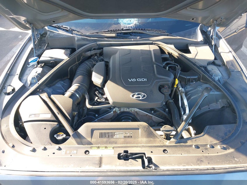 2016 HYUNDAI GENESIS 3.8 - KMHGN4JE5GU142408