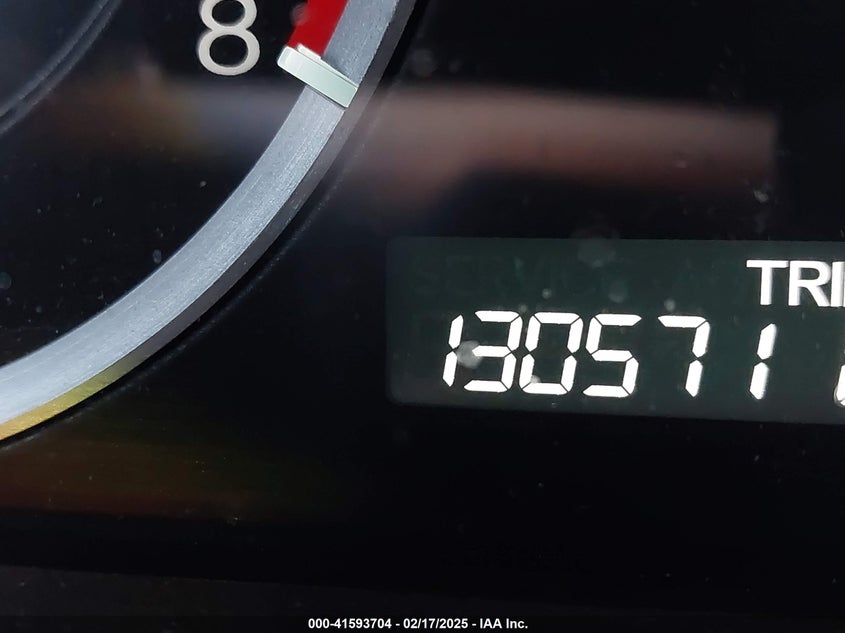 2011 HONDA ACCORD VIN: 1HGCP2F68BA112639