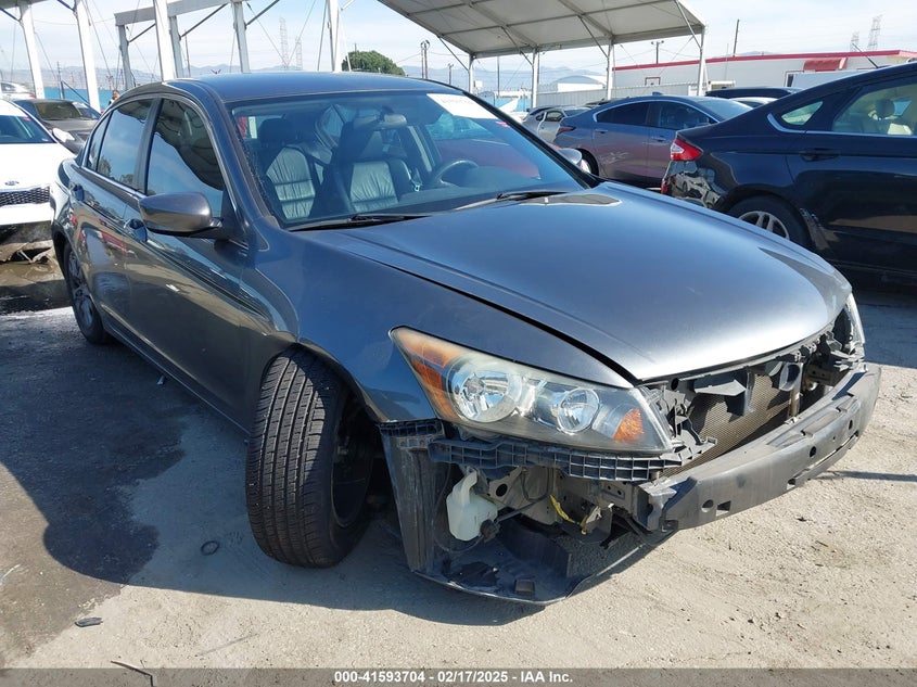 2011 HONDA ACCORD VIN: 1HGCP2F68BA112639