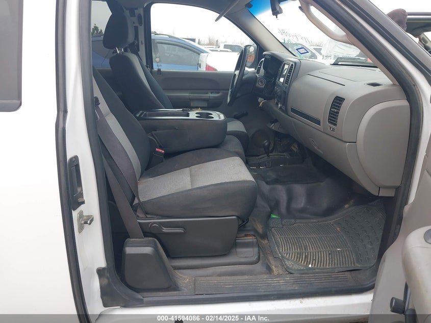 2007 GMC SIERRA 1500 VIN: 1GTEK19077Z586744