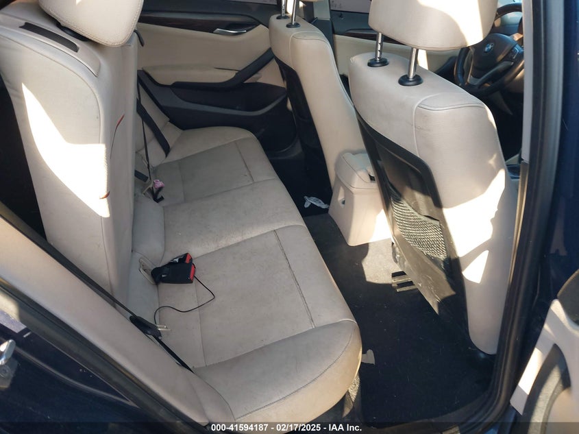 2015 BMW X1 XDRIVE28I - WBAVL1C54FVY37014