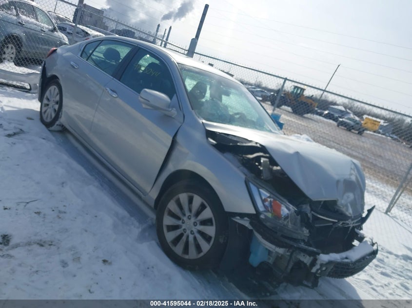 2013 HONDA ACCORD VIN: 1HGCR2F88DA268534