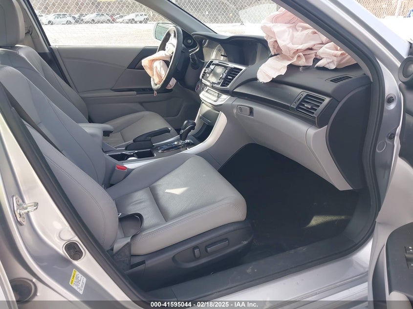 2013 HONDA ACCORD VIN: 1HGCR2F88DA268534