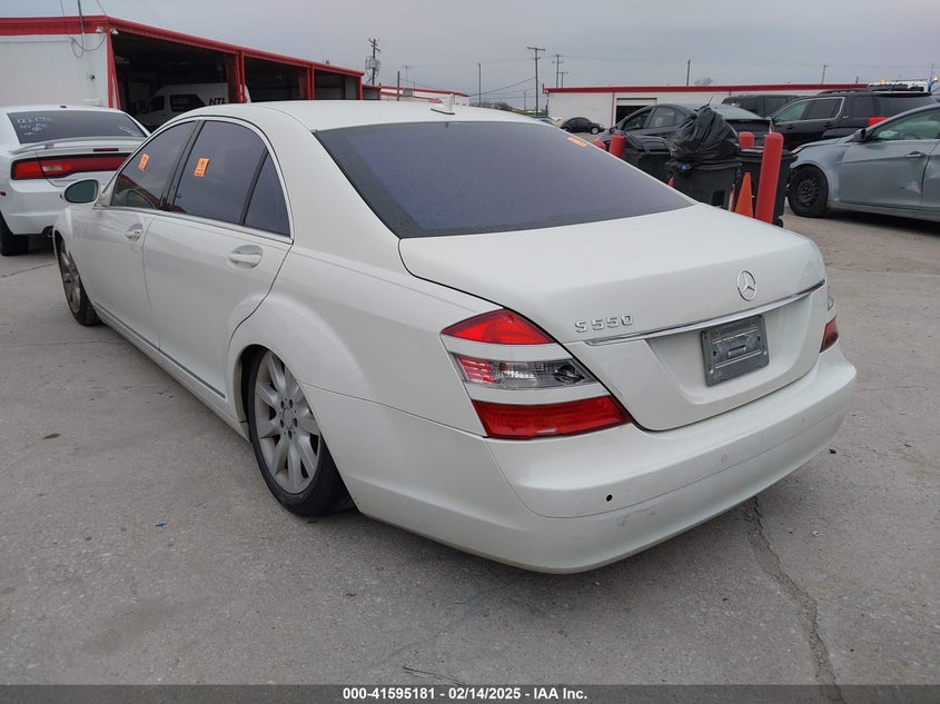 2007 MERCEDES-BENZ S 550 VIN: WDDNG71X57A118741