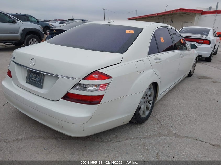2007 MERCEDES-BENZ S 550 VIN: WDDNG71X57A118741