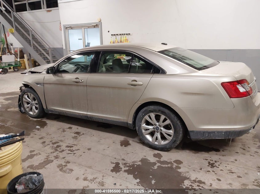 2010 FORD TAURUS VIN: 1FAHP2EW8AG125382