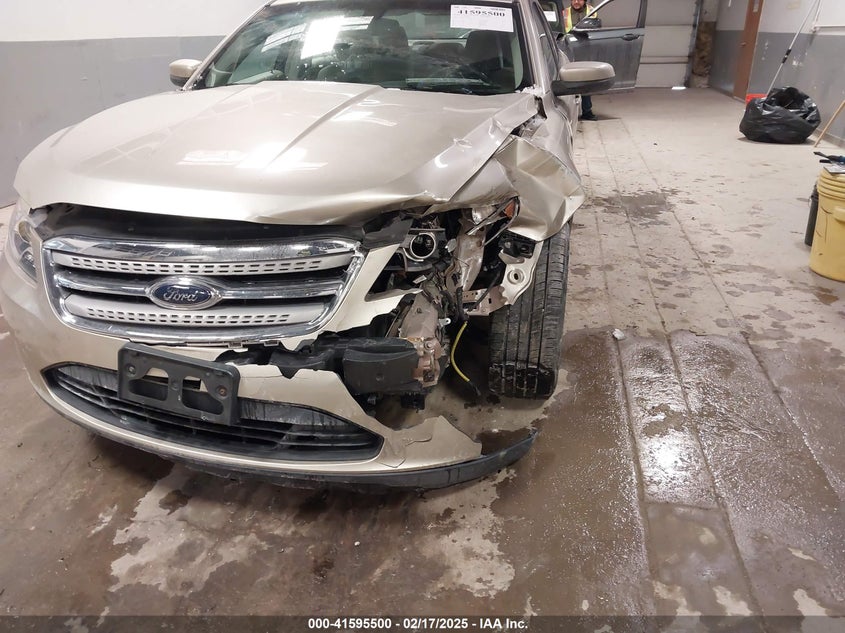 2010 FORD TAURUS VIN: 1FAHP2EW8AG125382