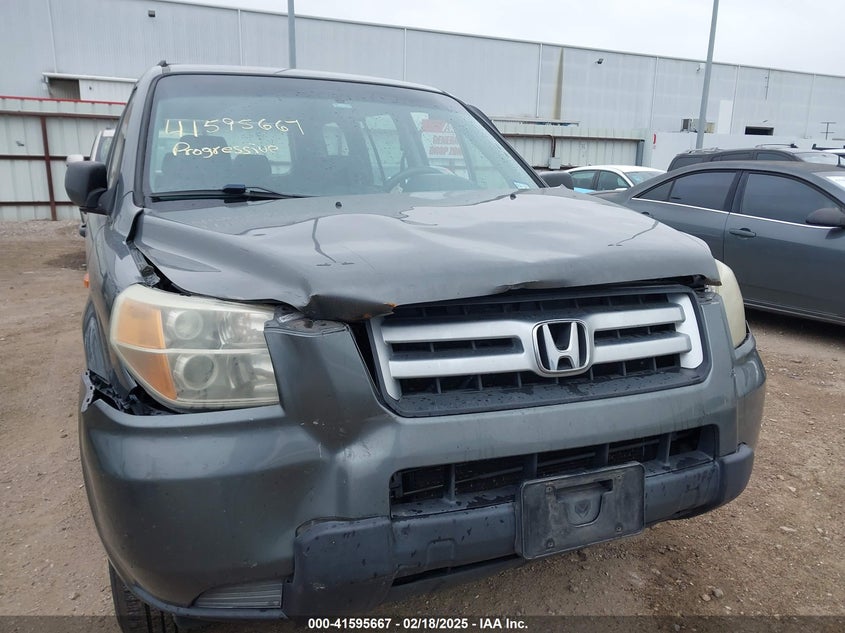 2007 Honda Pilot Lx VIN: 5FNYF281X7B006877 Lot: 41595667
