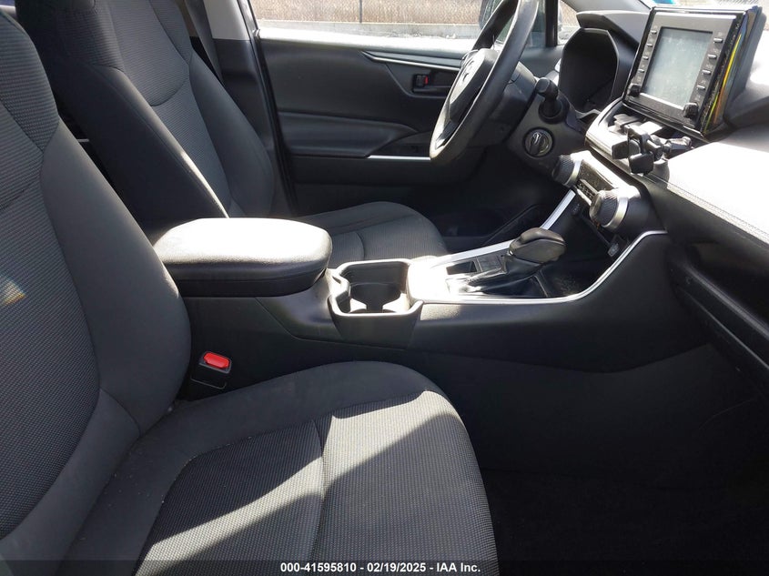 2019 TOYOTA RAV4 LE - 2T3F1RFVXKW023685
