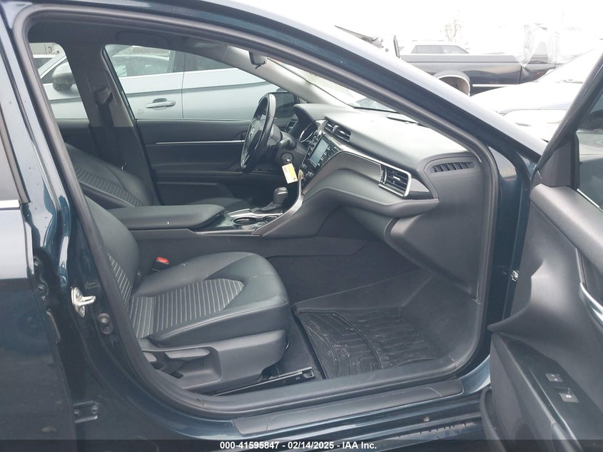 2019 TOYOTA CAMRY VIN: 4T1B11HK7KU839913