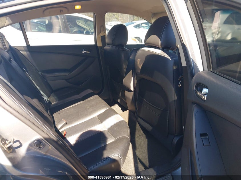 2008 NISSAN ALTIMA VIN: 1N4AL21E88N477877