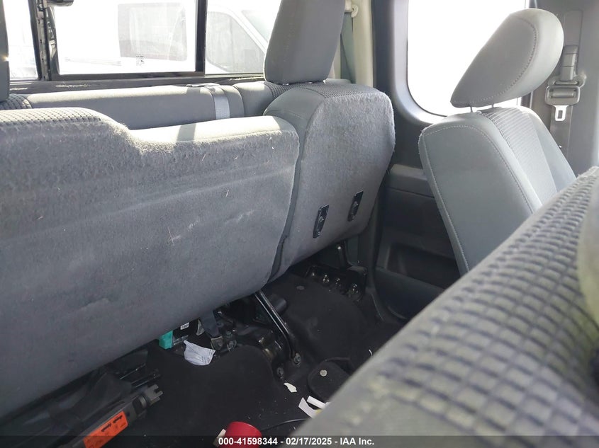 2015 Nissan Titan Sv VIN: 1N6AA0CH9FN500542 Lot: 41598344