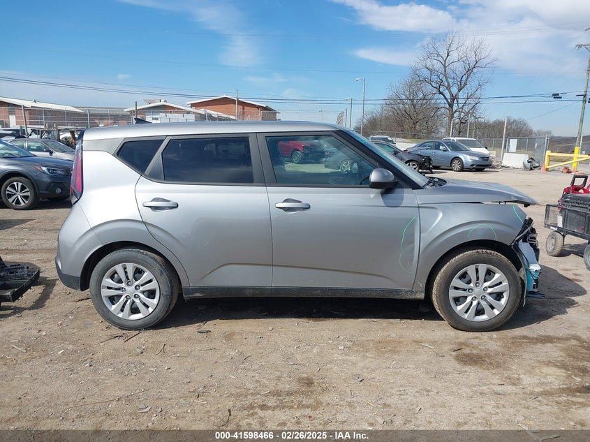 2023 Kia Soul Lx VIN: KNDJ23AU5P7895665 Lot: 41598466