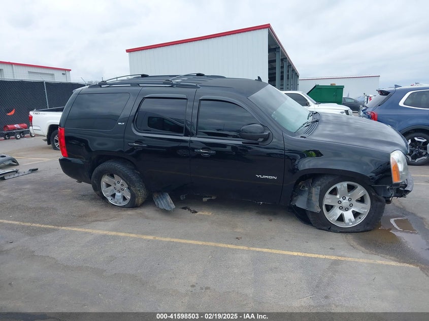 2013 GMC YUKON SLT - 1GKS1CE06DR255614