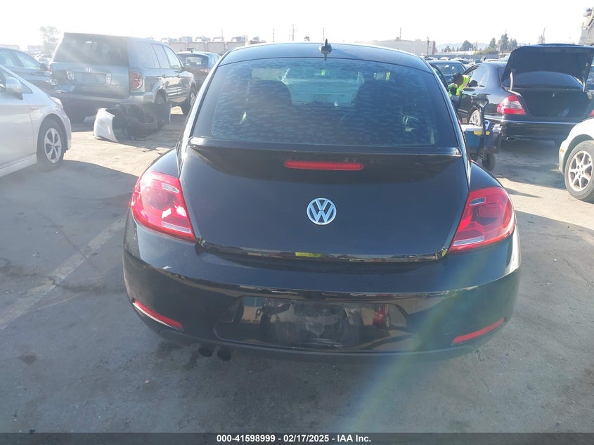 2014 VOLKSWAGEN BEETLE VIN: 3VWJ07AT4EM639750