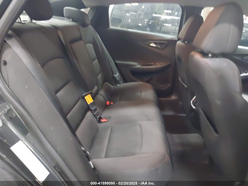 2017 CHEVROLET MALIBU VIN: 1G1ZE5ST8HF209517