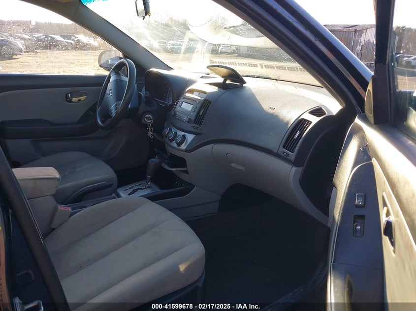 2010 HYUNDAI ELANTRA VIN: KMHDU4ADXAU943842
