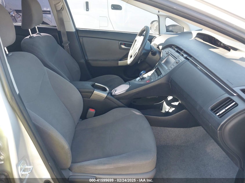 2015 TOYOTA PRIUS VIN: JTDKN3DU1F1927987