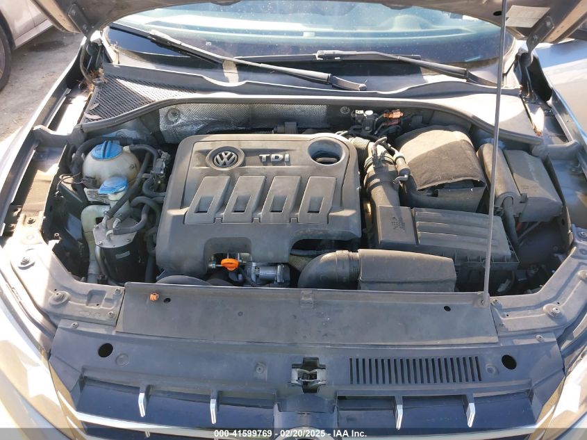2013 Volkswagen Passat 2.0L Tdi Sel Premium VIN: 1VWCN7A32DC036791 Lot: 41599769